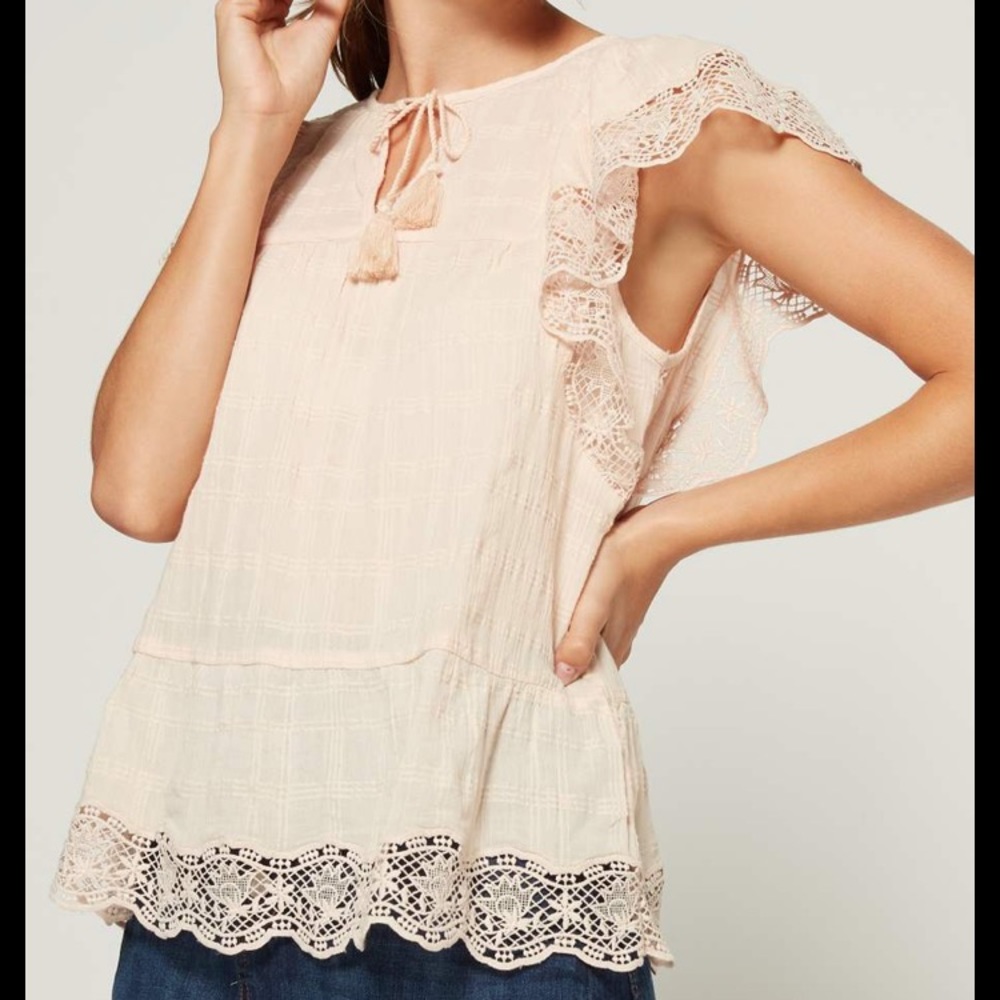 NWT Gap Crochet Smock Flutter Sleeve Top